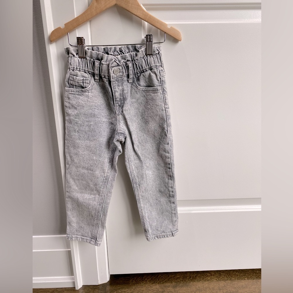 Gap – Relaxed Taper Jeans - size: 4T